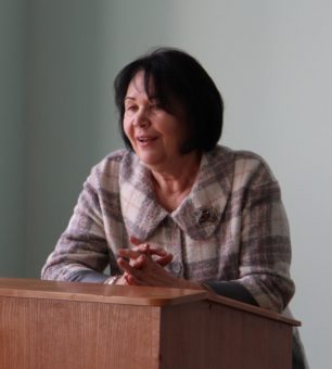 Ректор професор Надія Скотна вітає випускників