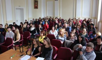 Глядачі дійства