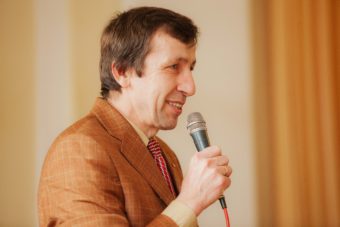 Модератор заходу доцент Ярослав Лопушанський