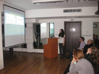 Доповiдаe аспiрант Юлiя Кухаж