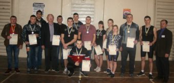 Команда ДДПУ з гирьового спорту