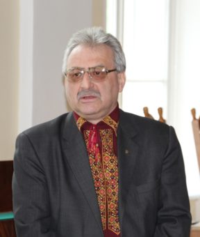 Модератор святкової академії доцент Людомир Філоненко