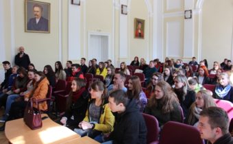 Студенти на зустрічі з гуртом «Антитіла»