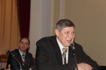 Доповідає доцент Григорій Коссак