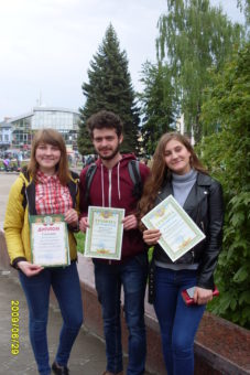 На фото зліва направо: Юлія Чухрай, Сергій Корецький, Ірина Бас.