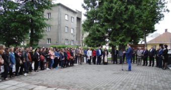 Відкриття освячення погрудь на фасаді головного корпусу університету