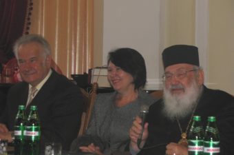 Дружня та невимушена атмосфера у спілкуванні на конференції