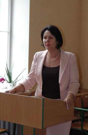 Слово на пошану професора Віктора Здоровенка виголошує професор Надія Скотна