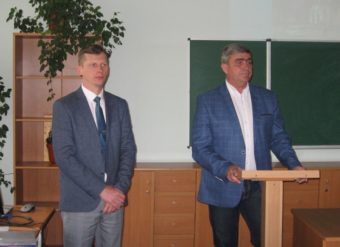 Зліва направо: доцент Іван Нищак та професор Леонід Оршанський