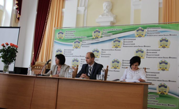 Президія вченої ради (зліва направо): ректор професор Надія Скотна, доценти Микола Галів та Ірина Патен