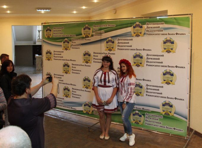 Фото на згадку першокурсників