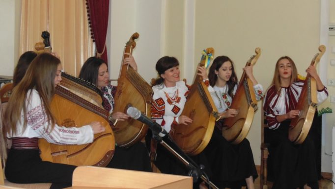 Виступ бандуристів