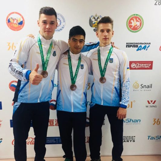 Андрій Фегецин у складі збірної України (перший зліва)