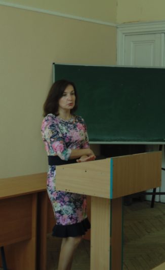 Модератор заходу доцент Леся Василенко