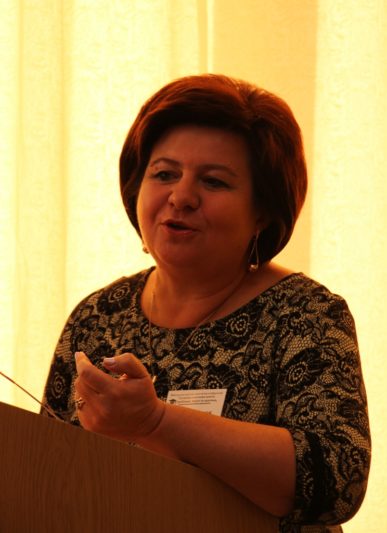 Доповідає професор Тетяна Пантюк