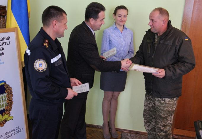 Довгоочікувана мить отримання диплома