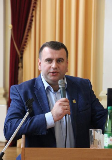 Відкриває зустріч проректор з науково-педагогічної роботи доцент Юрій Вовк