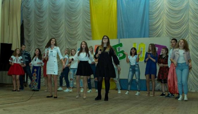 Виступ першокурсників філологічного факультету