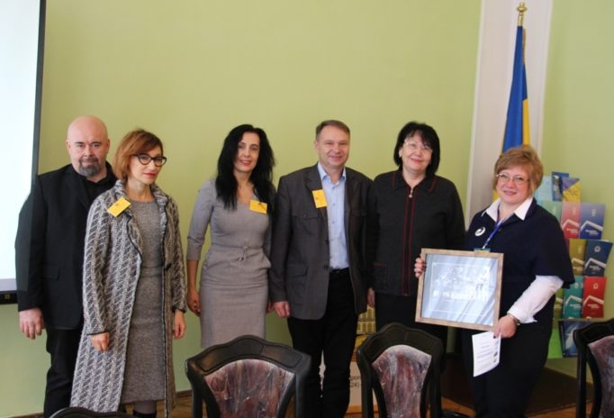 Подарунок кафедрі від партнерів-соціологів із Польщі