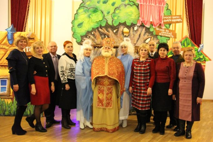 Св. Миколай разом з профкомом працівників університету