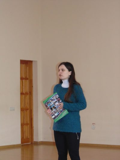 Ведуча гри - начальник відділу молодіжної політики і соціальної роботи Ірина Казан