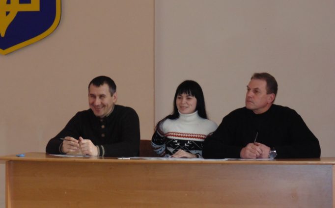 Поважне журі у складі Ігоря Гівчака, Володимира Думича та Марії Гальчишак