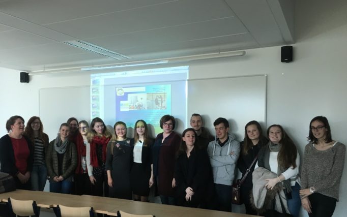 Доцент Ніна Грибок, бакалавр Анна-Марі Деньов, бельгійські студенти спеціальності Ерготерапія