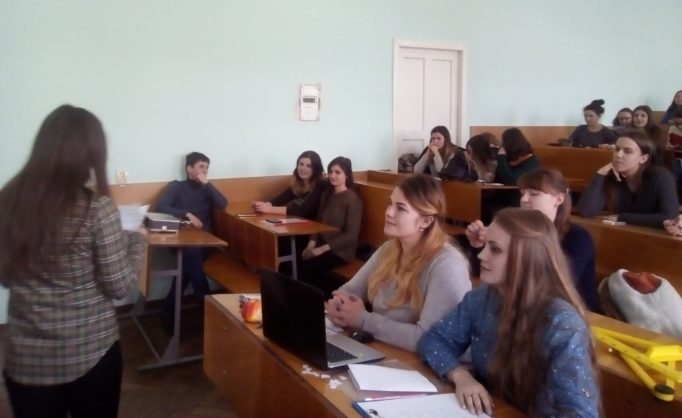 Самопрезентацiя - майстер-класучасникiв інституту фiзики, математики, iнформатики та iнновацiйних технологiй ''Свiй талант дарую дiтям''