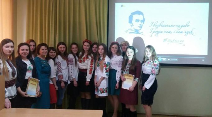 Учасники конкурсу читців поезії