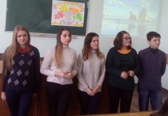 Вiдповiдають на запитання учасники історичного факультету