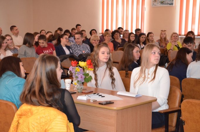 Глядачі економічного брейн-рингу