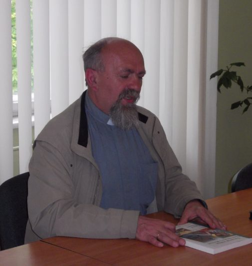 Викладач богослов’я і філософії Дрогобицької духовної семінарії о.-прот. Іван Гаваньо