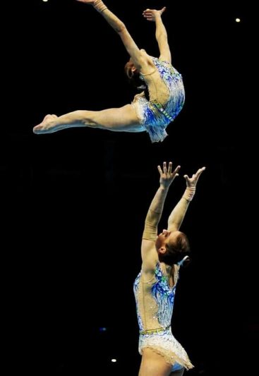 Юлiя Пилип`як знизу