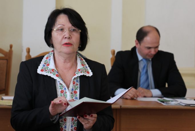 Ректор професор Надія Скотна відкриває урочисте засідання вченої ради