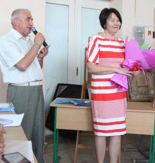 Напутнє слово виголошує декан факультету початкової та мистецької освіти доцент Іван Кутняк