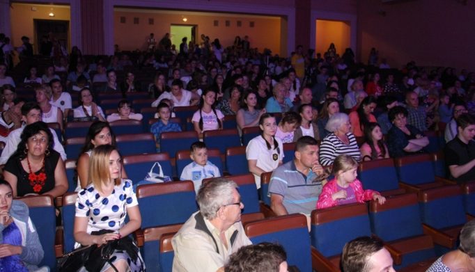 Глядацька зала