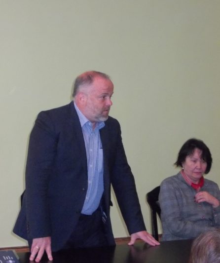 Засновник і президент Dinternal Education Шон Патрік Харті