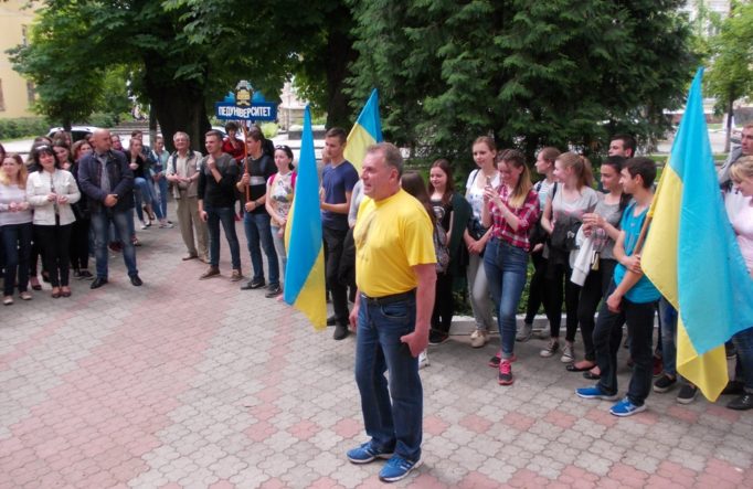 Голова профкому студентів Ігор Гівчак на чолі студентської колони