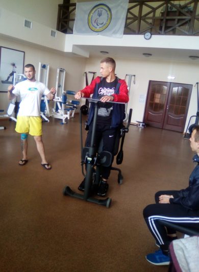 Демонстрацiя роботи вертикалiзатора