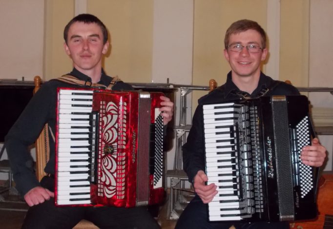 дует Юрій Бобітко та Іван Собіль