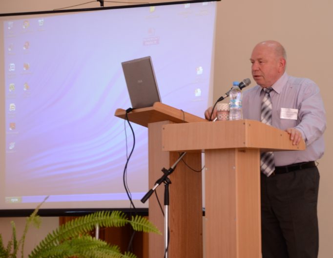 Директор Дрогобицького коледжу нафти і газу доцент Мирон Баб’як