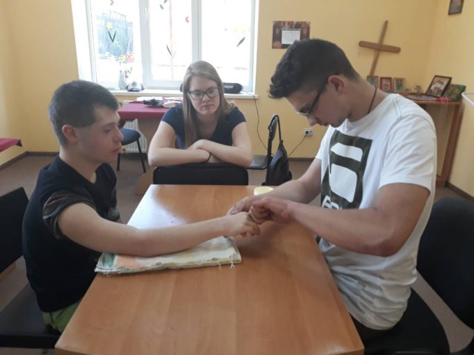 Надання ерготерапевтичної допомоги