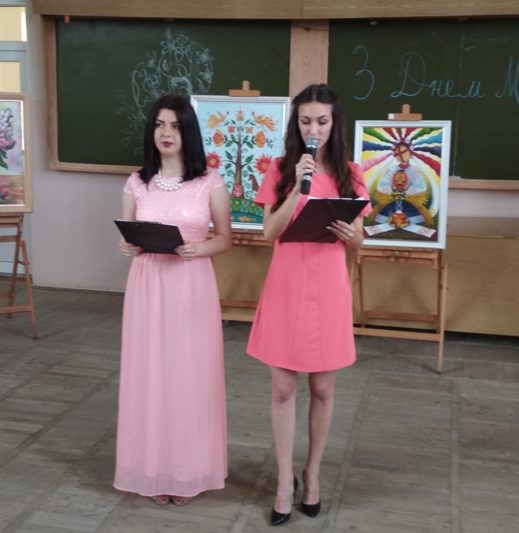 Ведучі свята Ольга Штангрет і Тетяна Лапунька