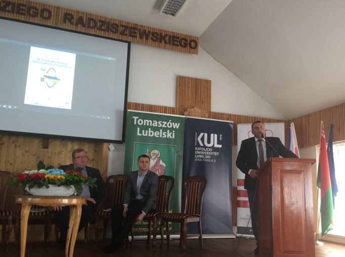 Із доповіддю виступає проректор з науково-педагогічної роботи доцент Юрій Вовк