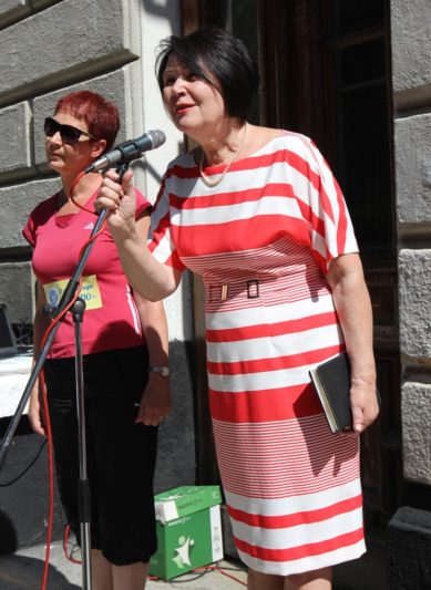 Вітальне слово виголошує ректор професор Надія Скотна