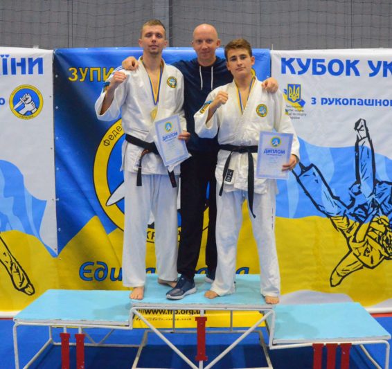 Мар`ян Гуржій (перший зліва)